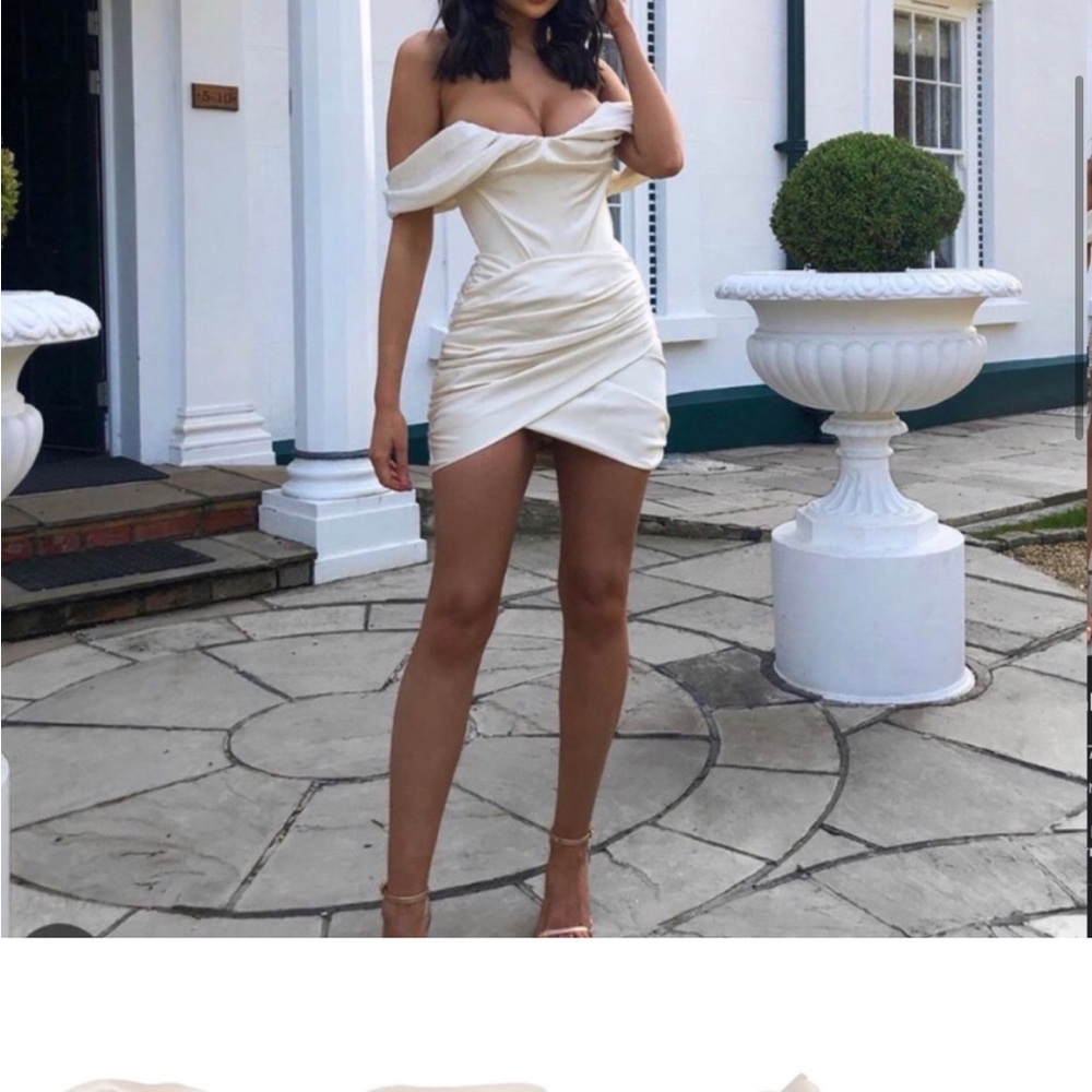 NWOT House of CB Caroline Cream Bodycon Dress Off-Shoulder Asymmetrical
